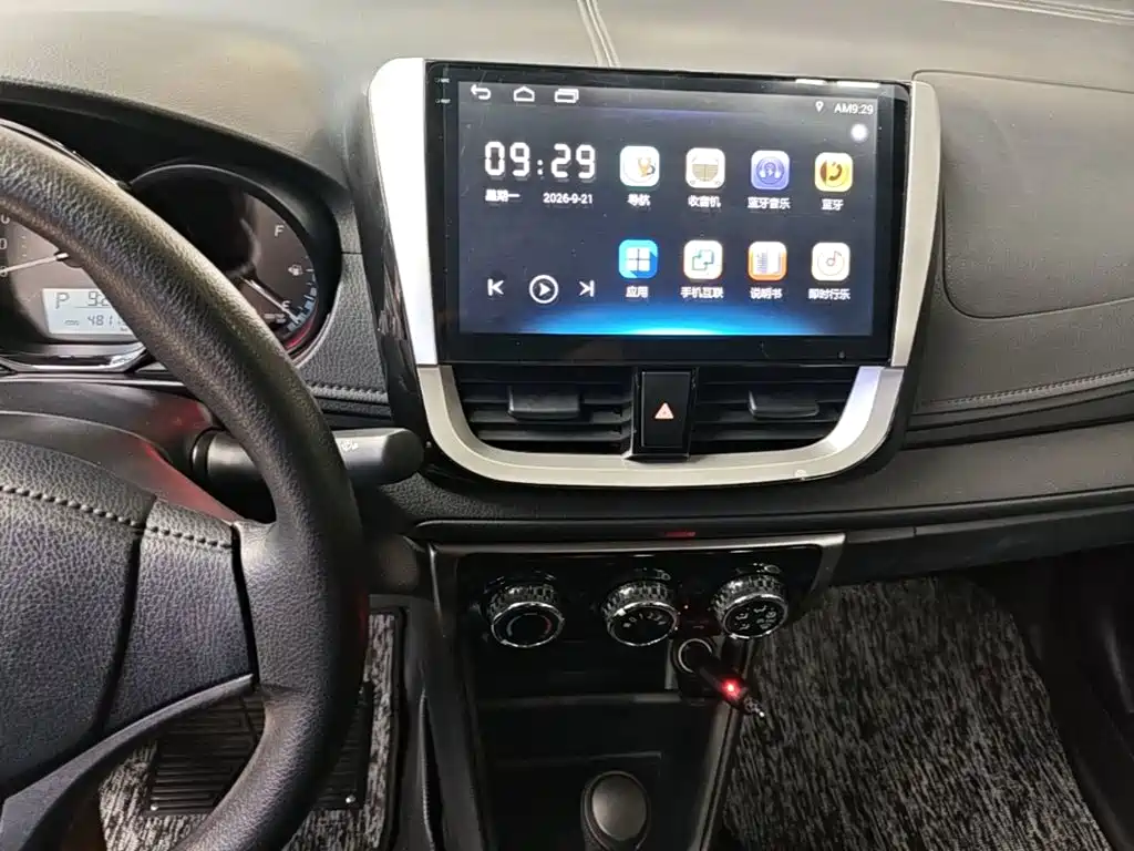 Toyota Yaris L — миниатюра 13