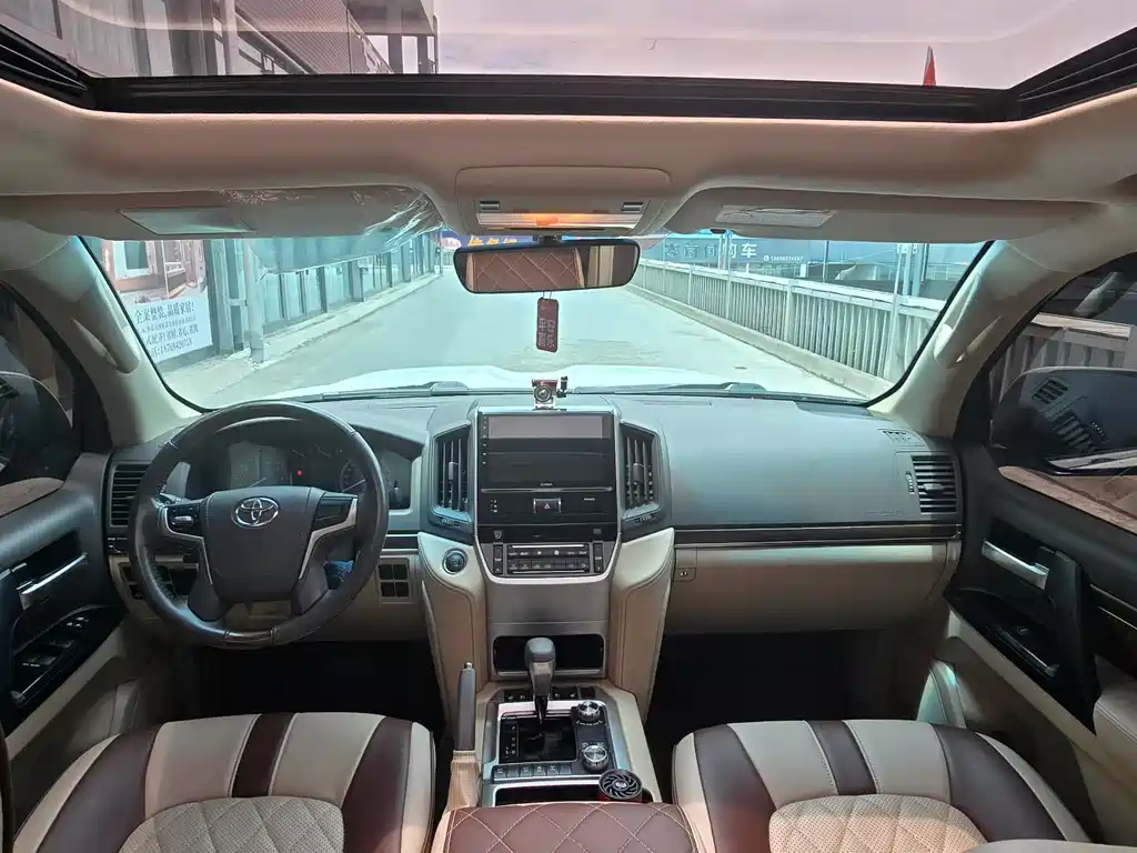 Toyota Land Cruiser 2020 4.0L GX-R