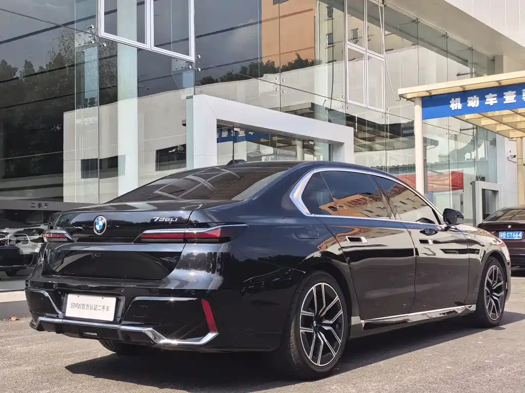 BMW 7 Series 7 2023 735Li M Sport