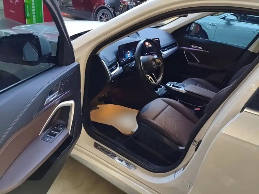 BMW iX1 — миниатюра 16