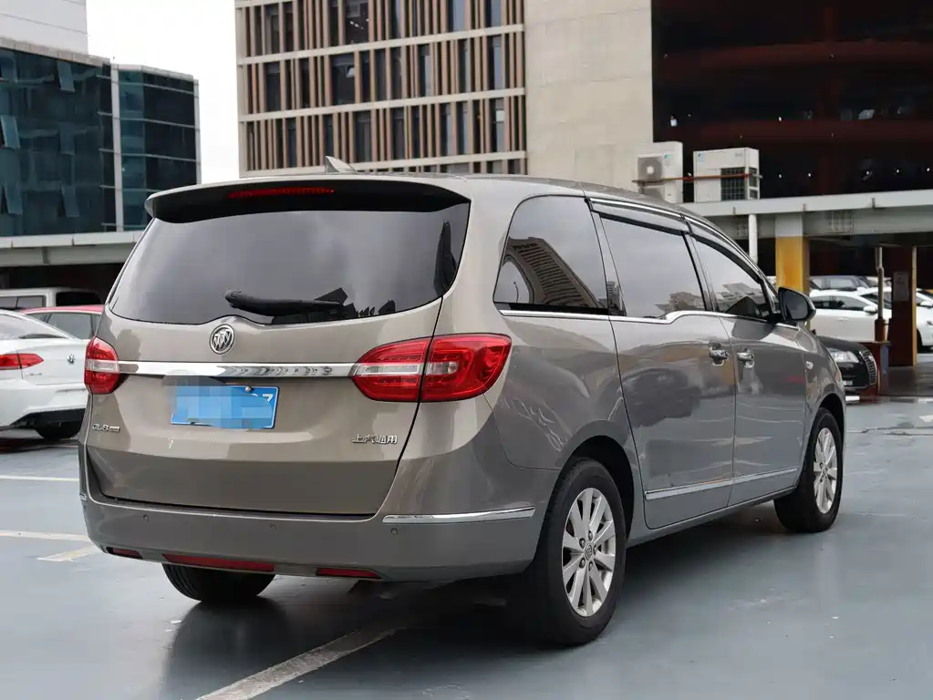 Buick GL8 — миниатюра 5