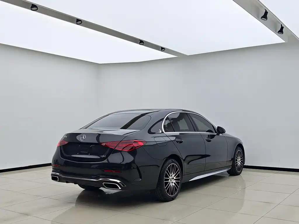 Mercedes-Benz C-Class — миниатюра 9