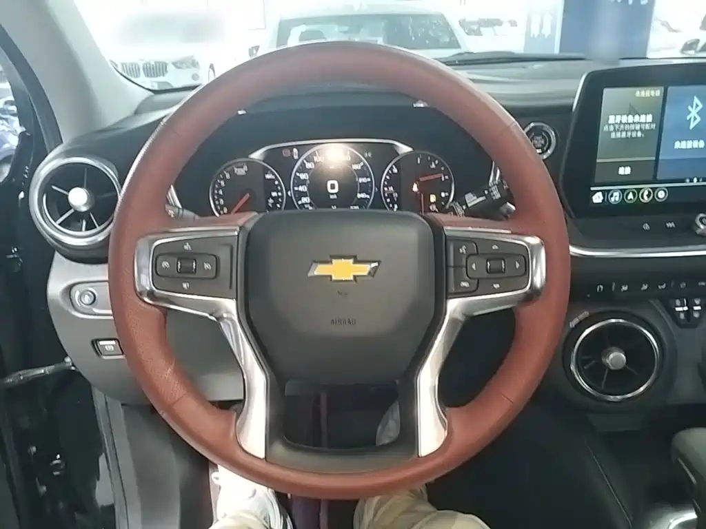 Chevrolet Blazer — миниатюра 11