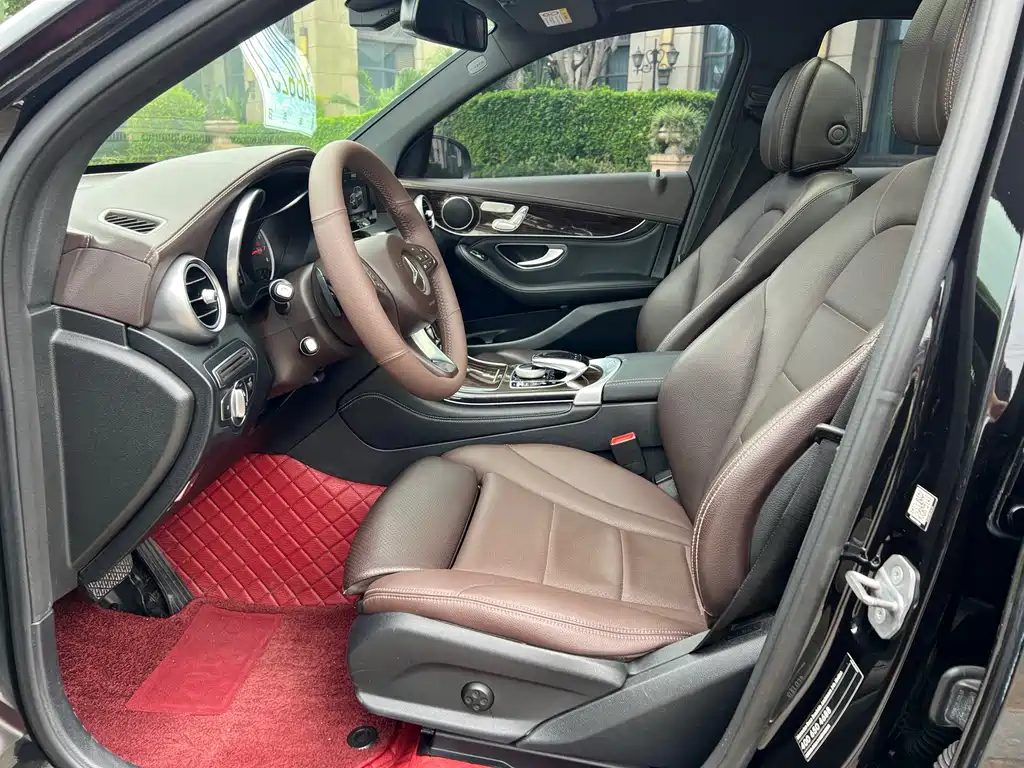 Mercedes-Benz GLC 2018 GLC 260 4MATIC
