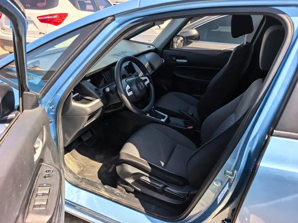 Honda Fit — миниатюра 6