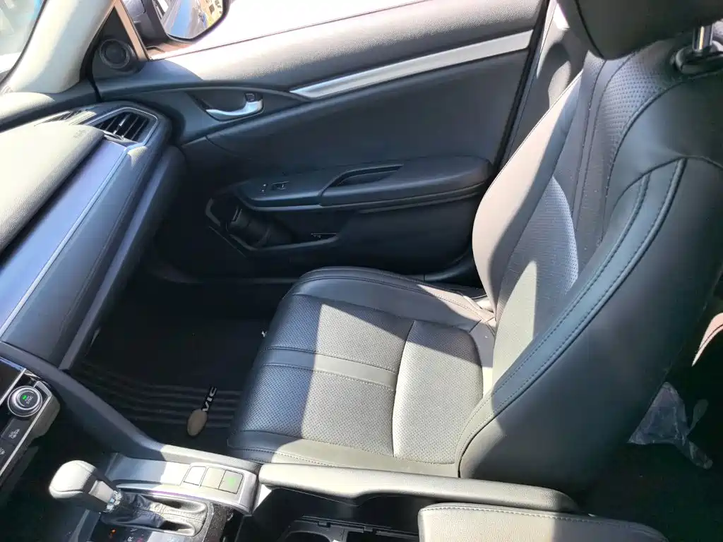 Honda Civic — миниатюра 11