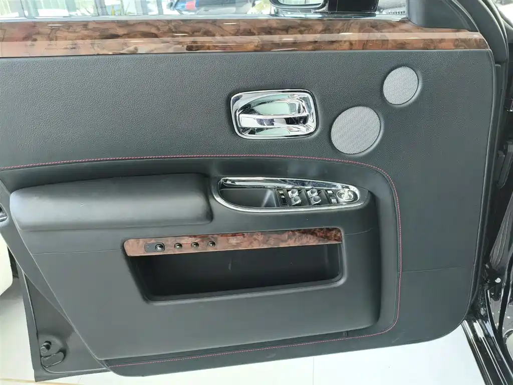 Rolls-Royce Ghost 6.6T Extended Edition, фото 7