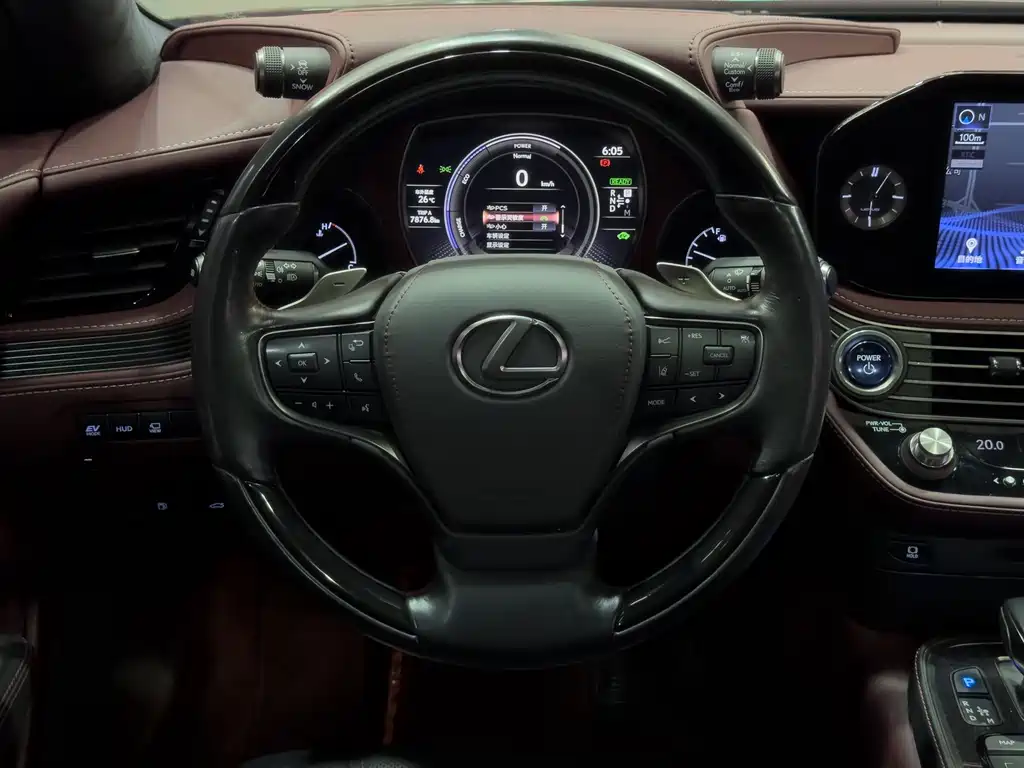 Lexus LS — миниатюра 15