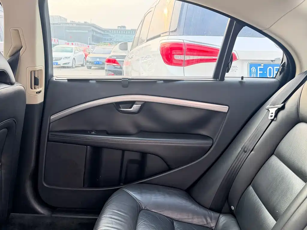 Volvo S80L — миниатюра 15