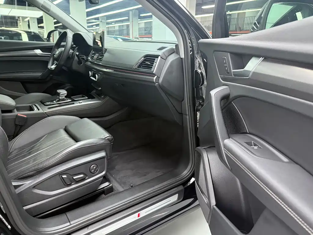 Audi Q5L — миниатюра 19