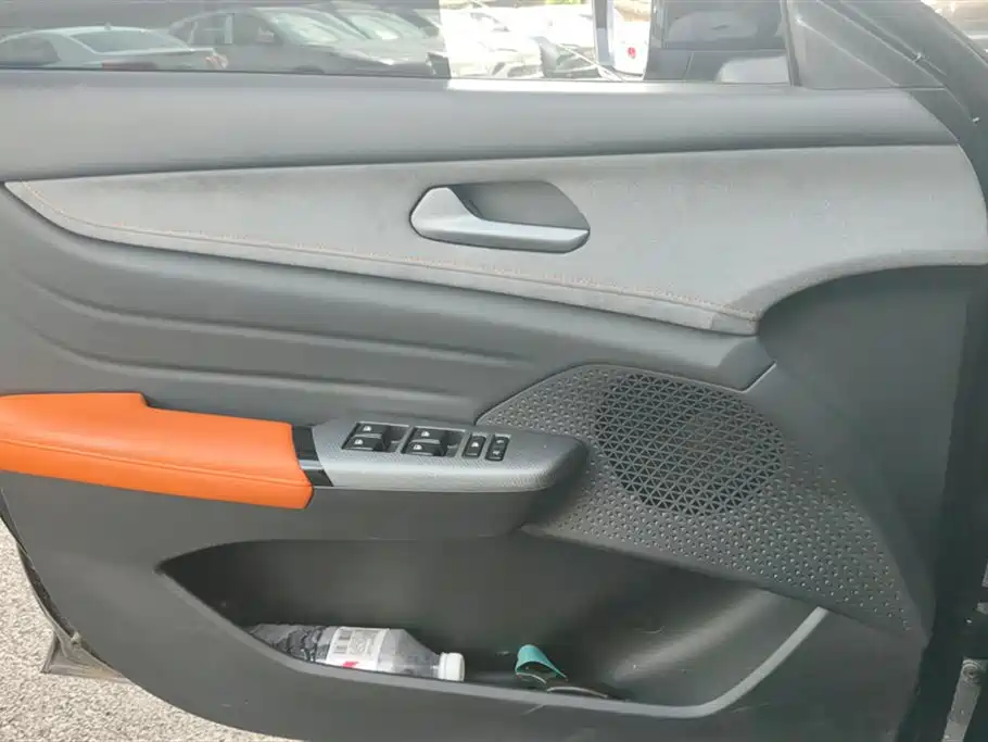 Changan UNI-V 2025 1.5T 500Bar Luxury Sport