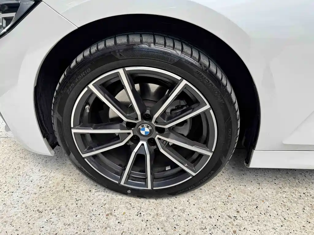 BMW 3 Series — миниатюра 22