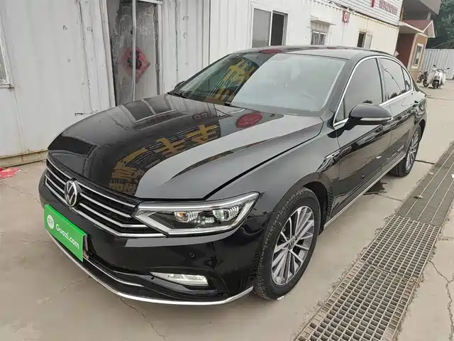 VOLKSWAGEN MAGOTAN 2021