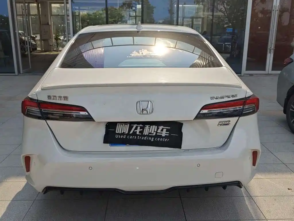 Honda Inspire — миниатюра 9