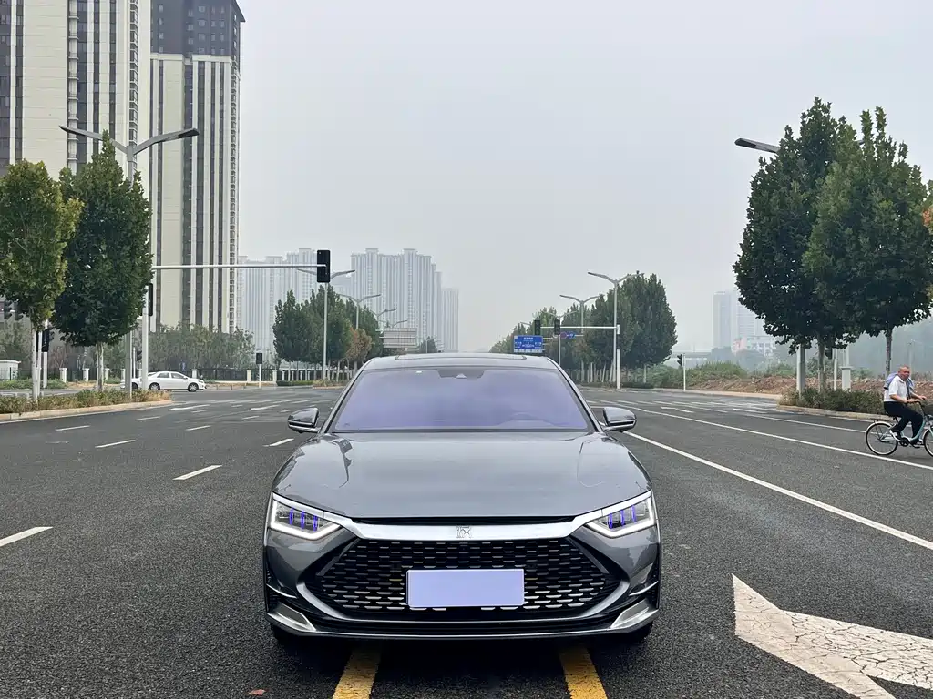 BYD Han — миниатюра 2