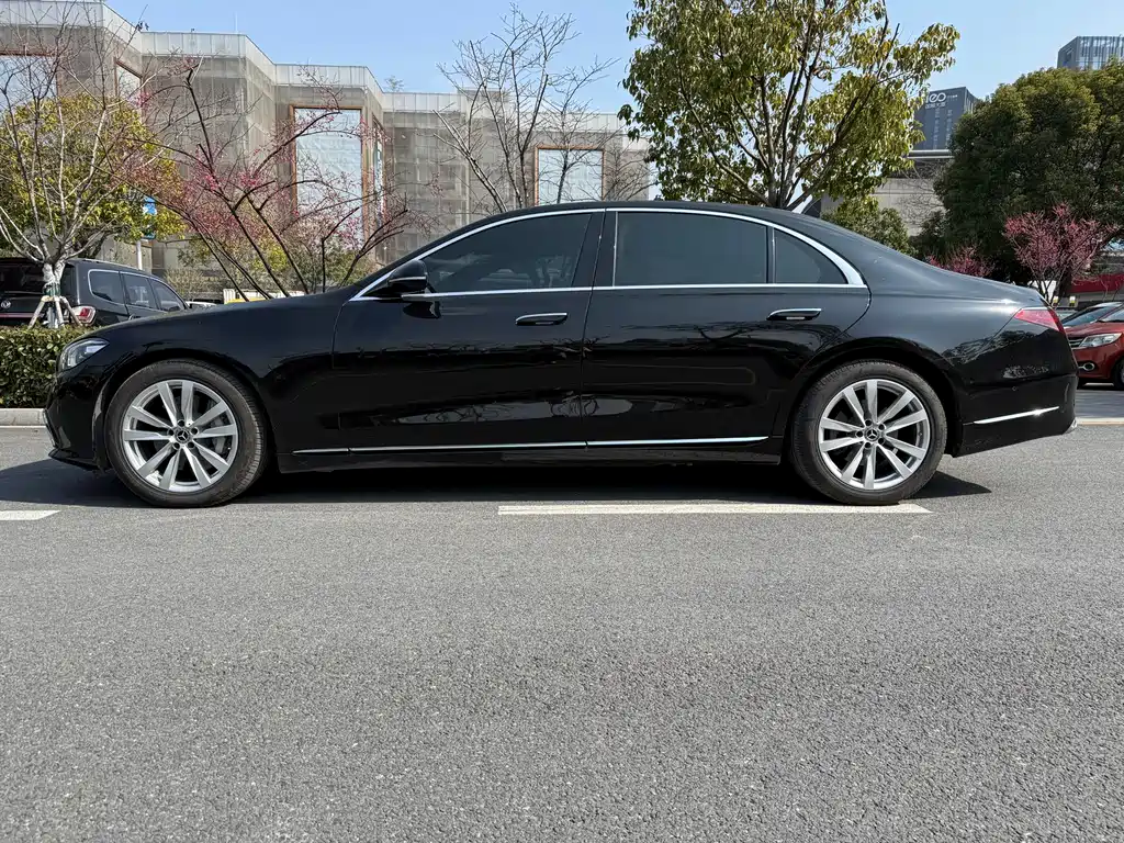 MERCEDES-BENZ S CLASS