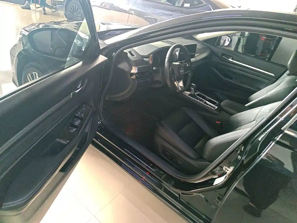 Nissan Teana — миниатюра 16
