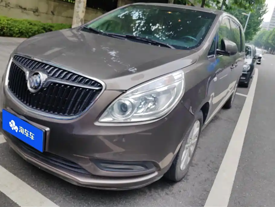 Buick GL8 2013 2.4L CT Luxury Comfort