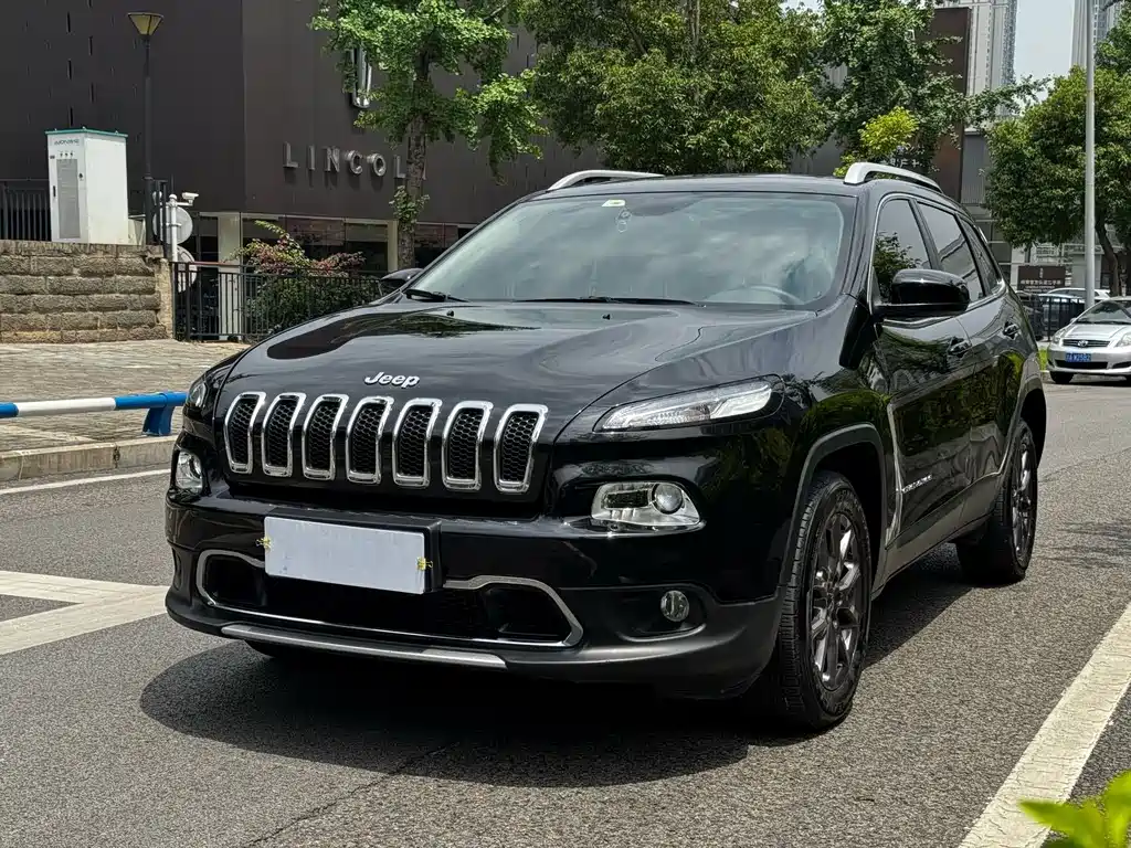 Jeep Cherokee 2021
