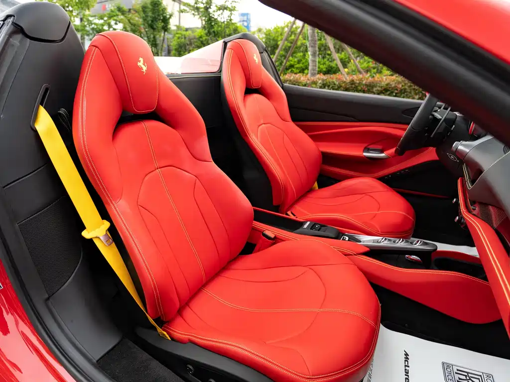 Ferrari F8 — миниатюра 8