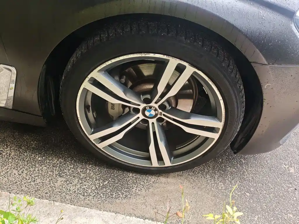 BMW 7 Series — миниатюра 24