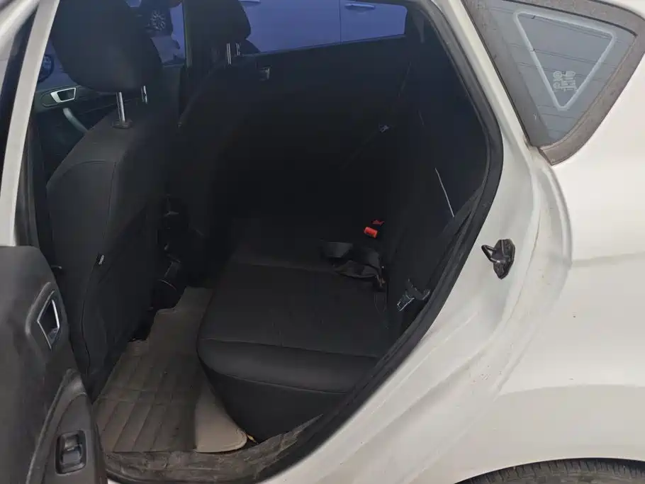 Ford Fiesta — миниатюра 11