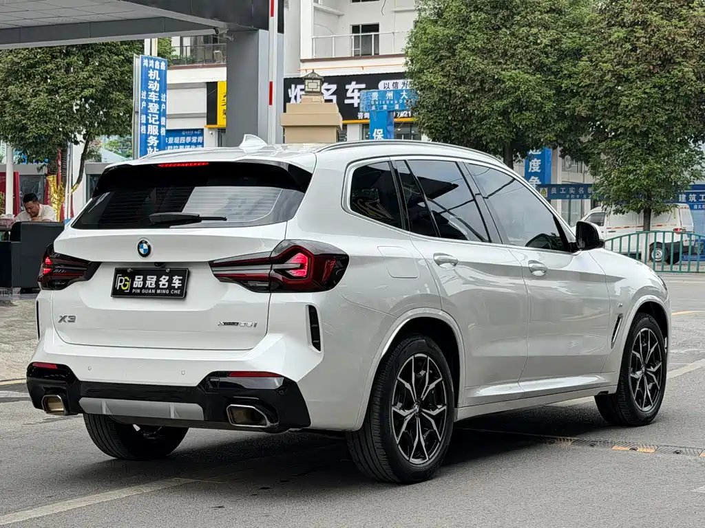 BMW X3 — миниатюра 9
