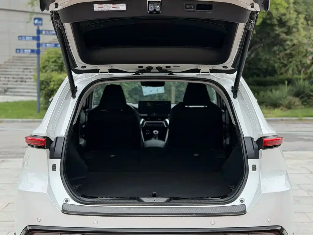 Toyota Venza — миниатюра 24