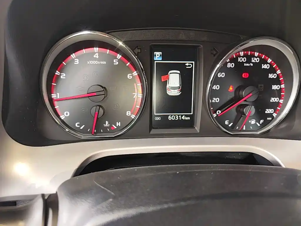 Toyota RAV4 — миниатюра 12