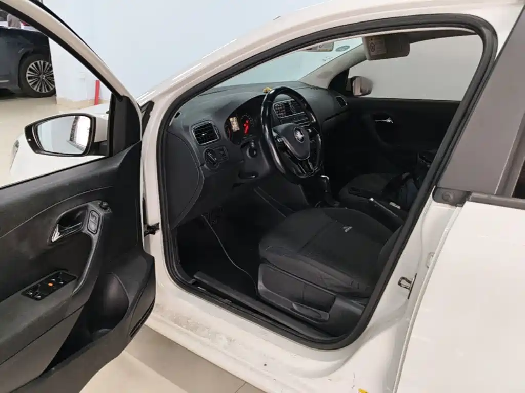Volkswagen Polo — миниатюра 16