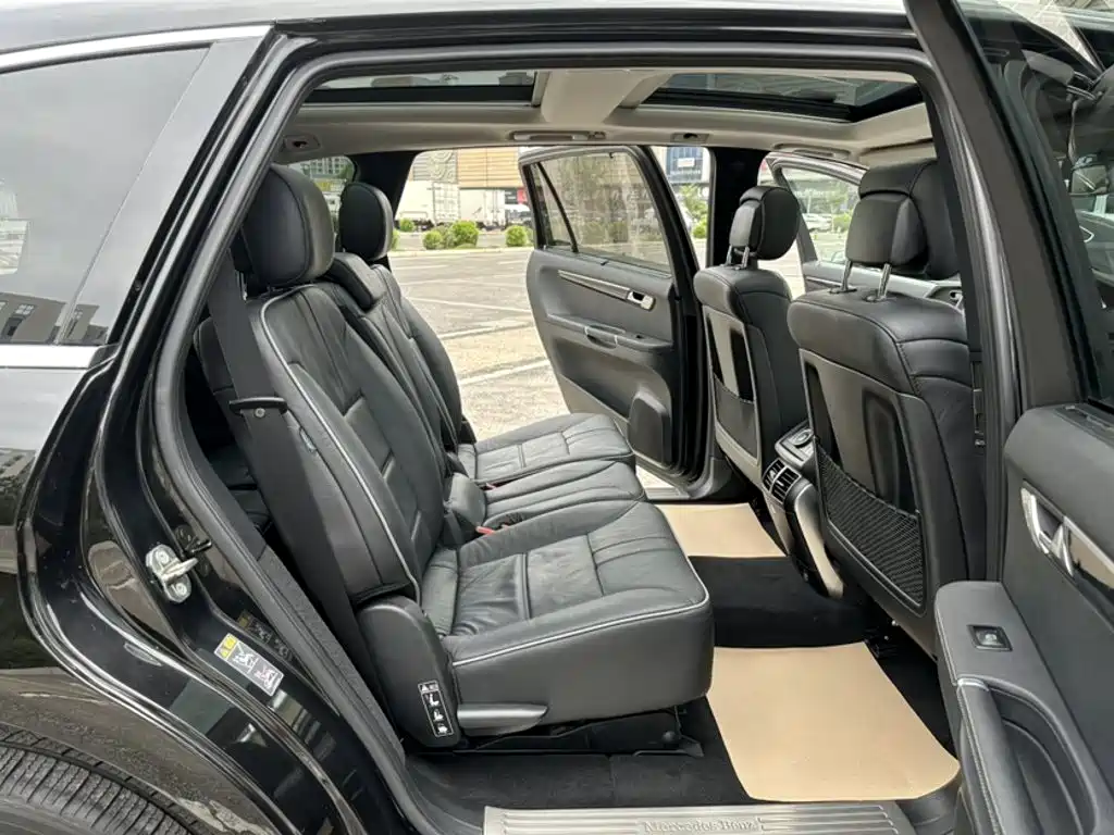 Mercedes-Benz R-Class — миниатюра 21