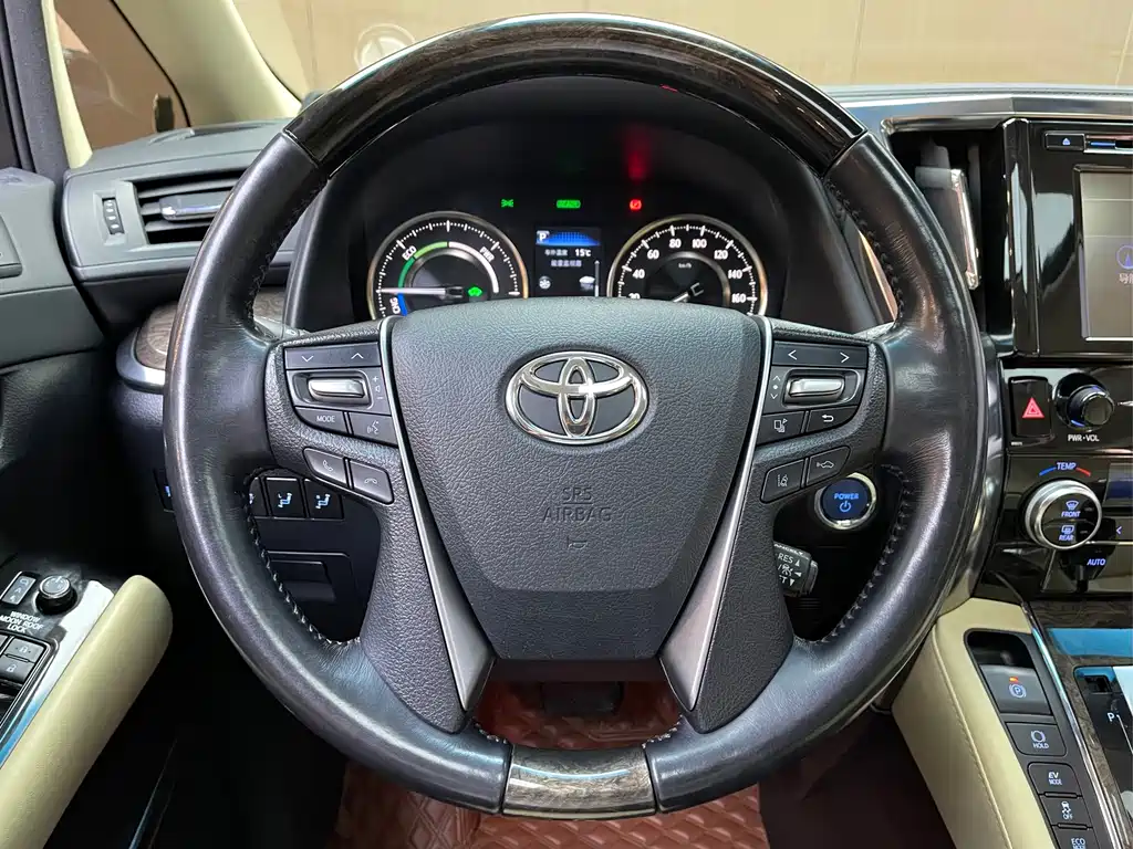 Toyota Vellfire 2019 2.5L HV Luxury