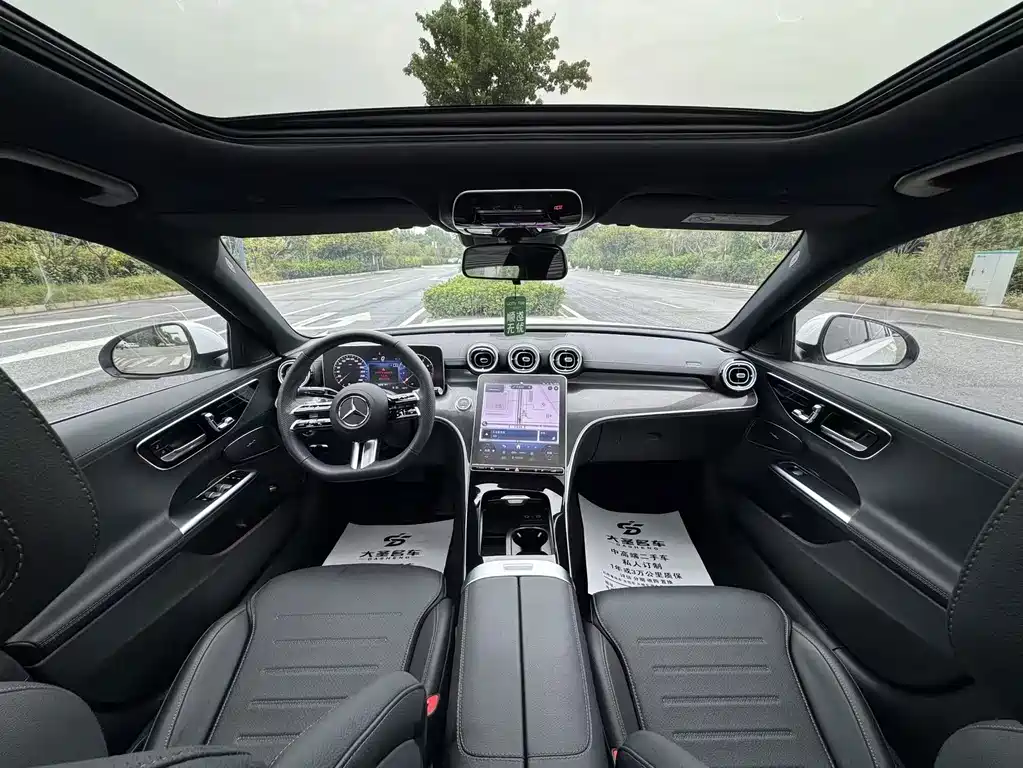 Mercedes-Benz C-Class — миниатюра 5