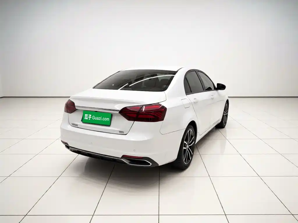 Geely Emgrand — миниатюра 6