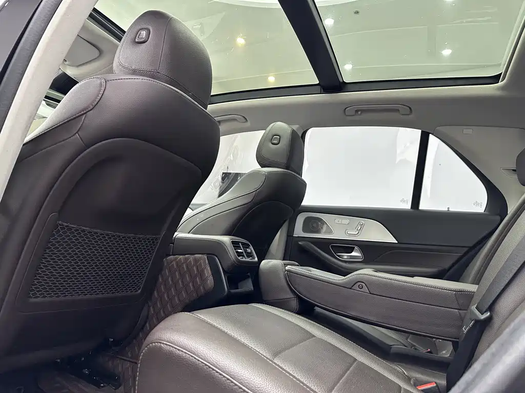 Mercedes-Benz GLE (Import) — миниатюра 14