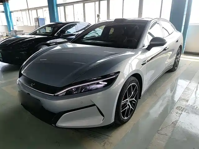 2025 BYD Han