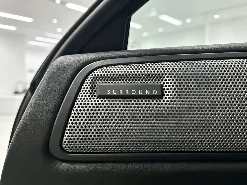 Land Rover Discovery — миниатюра 5