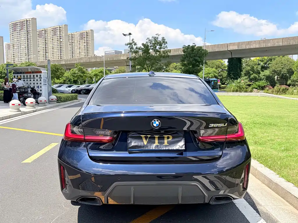 BMW 3 Series — миниатюра 6