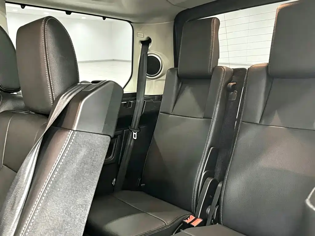 Land Rover Discovery — миниатюра 7