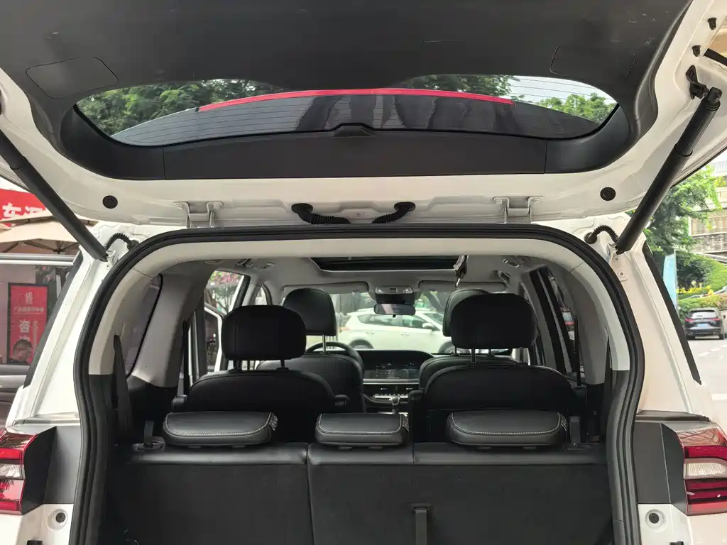 GAC Motor Trumpchi M6 — миниатюра 21