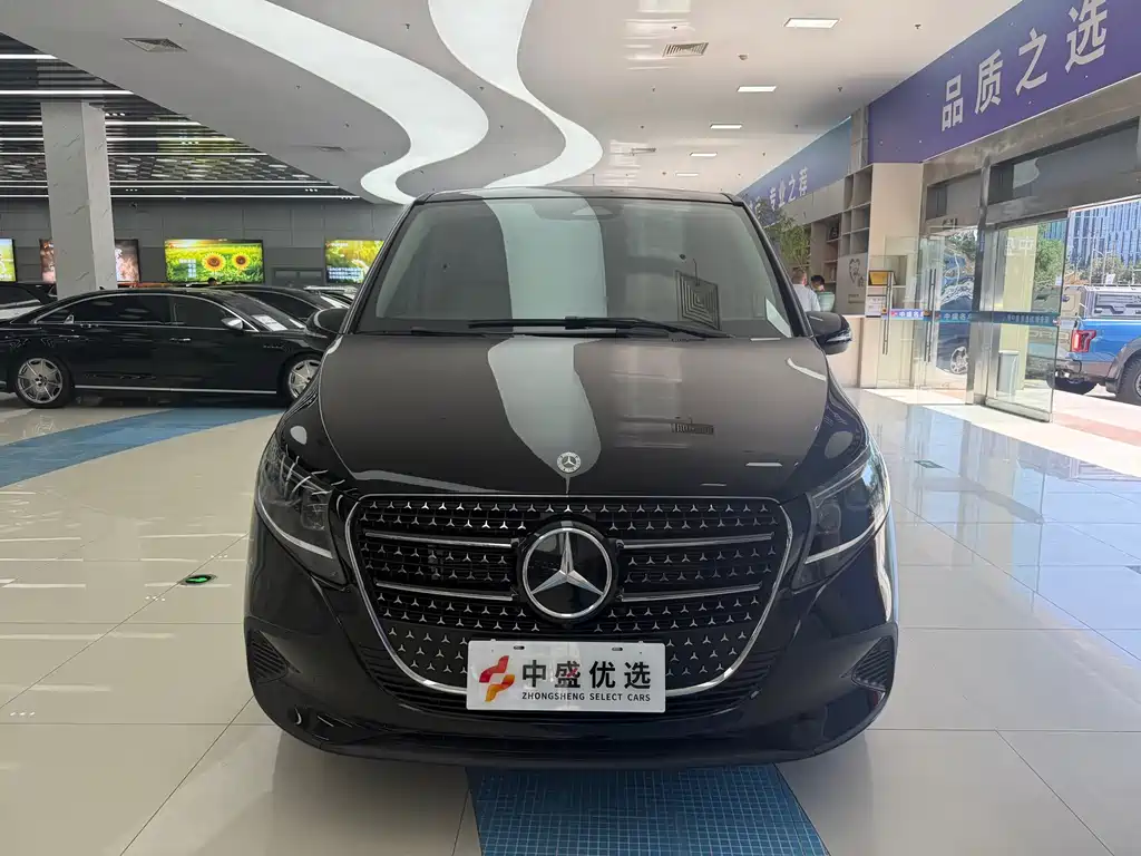 Mercedes-Benz V-Class — миниатюра 2