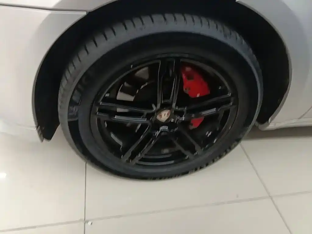 Porsche Macan — миниатюра 23