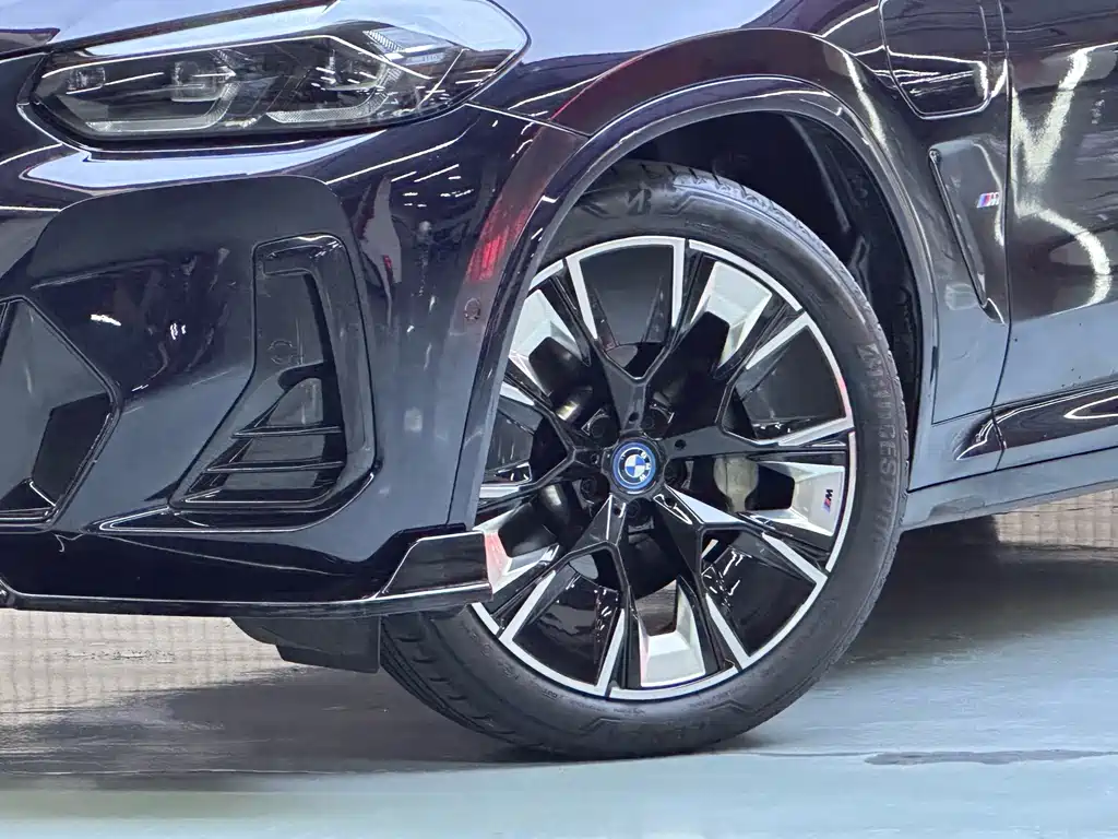 BMW iX3 — миниатюра 3