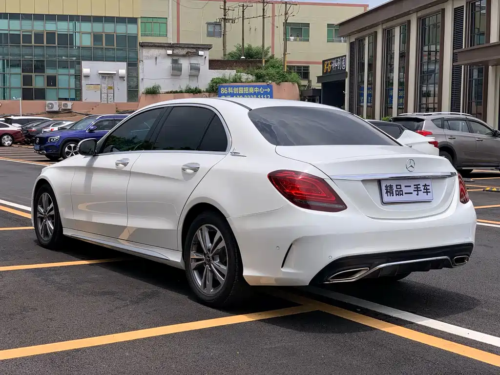 Mercedes-Benz C-Class - фото 4