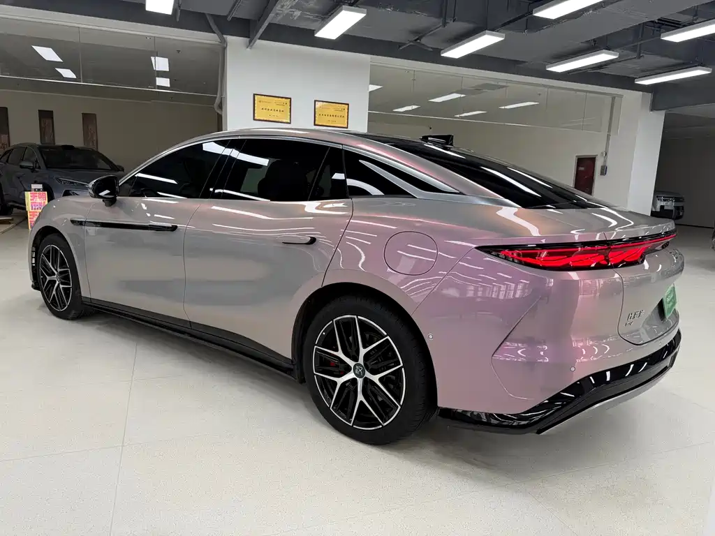 BYD Han L — миниатюра 7