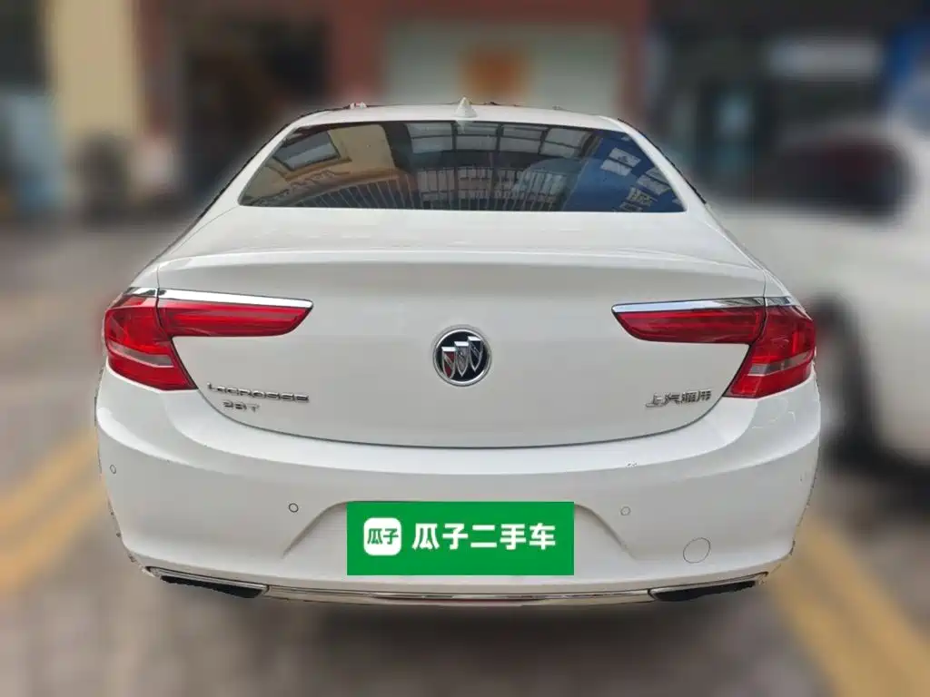 Buick LaCrosse — миниатюра 3