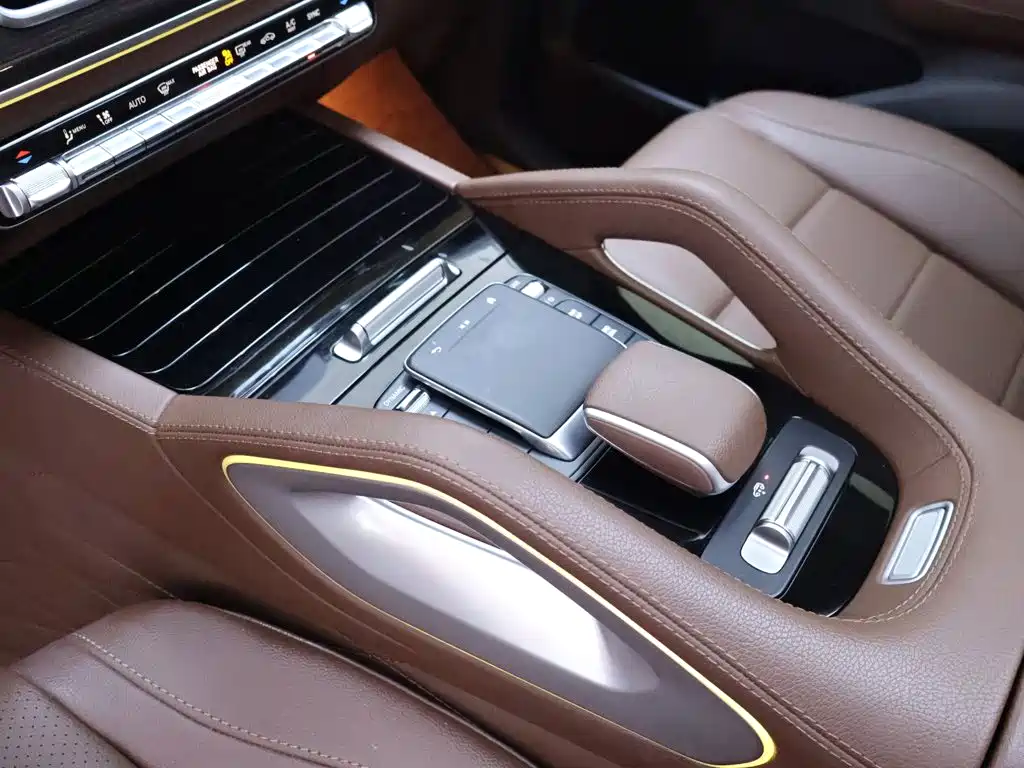 Mercedes-Benz GLE (Import) — миниатюра 12
