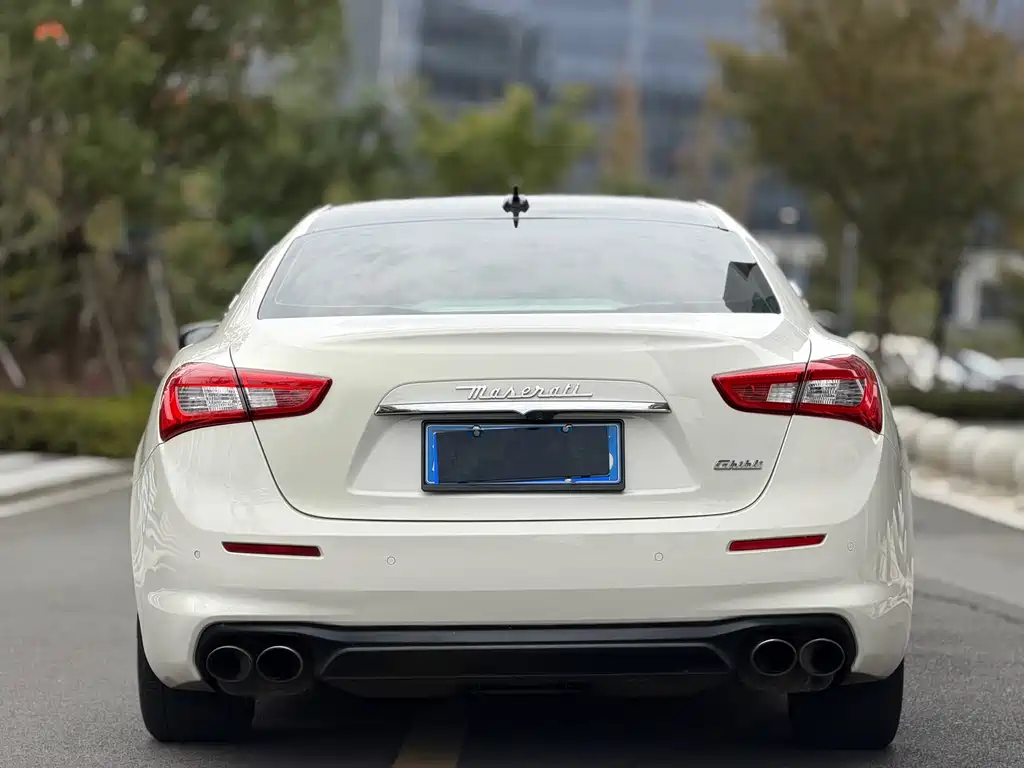 MASERATI GHIBLI