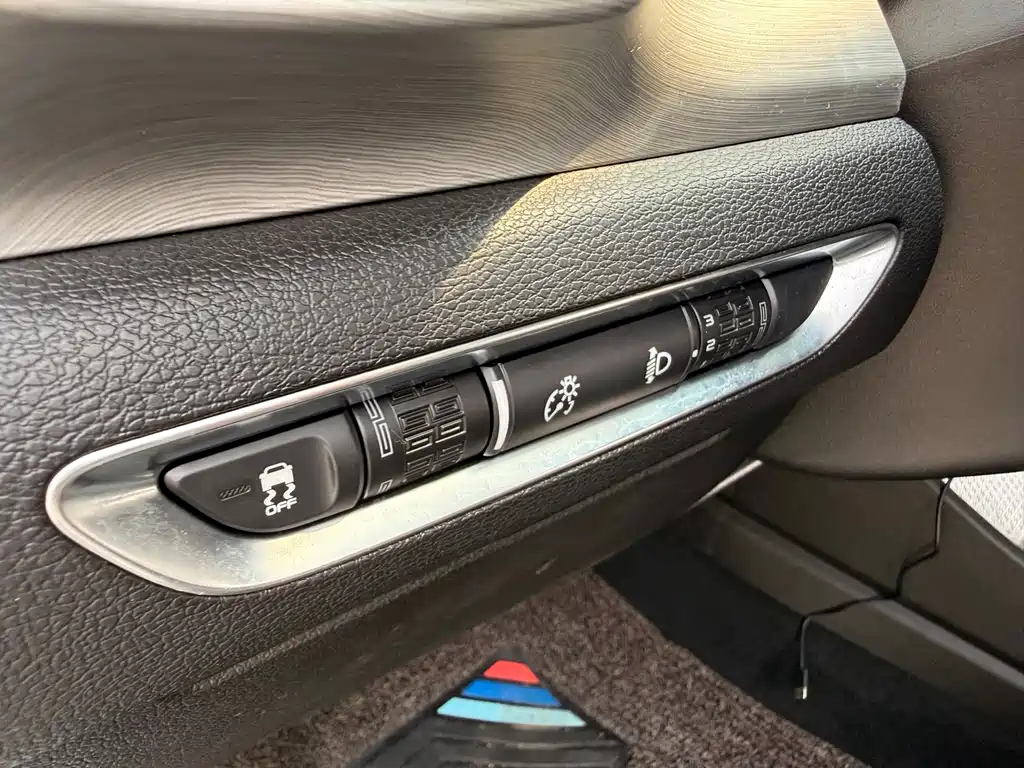 Geely Binyue — миниатюра 22