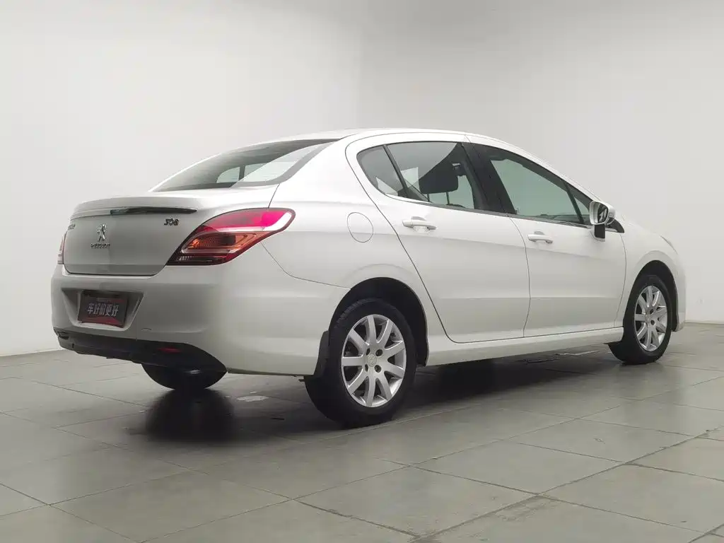 Peugeot 308 — миниатюра 2